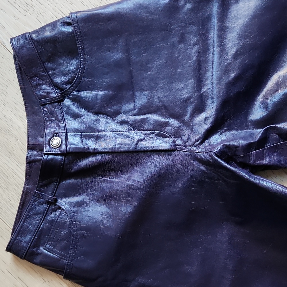Vintage Elements by Vakko Leather Pants in Aubergine - Picture 4 of 15